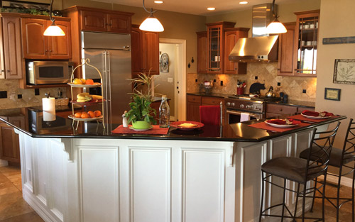 luxury kitchen remodel with granite countertop and custom cabinets by Mountain View Corporation in Colorado